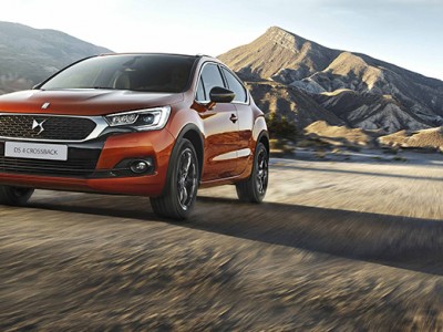 DS4Crossback_miniature_02
