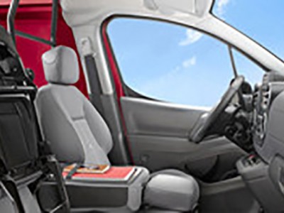 Utilitaire_Berlingo_miniature_03