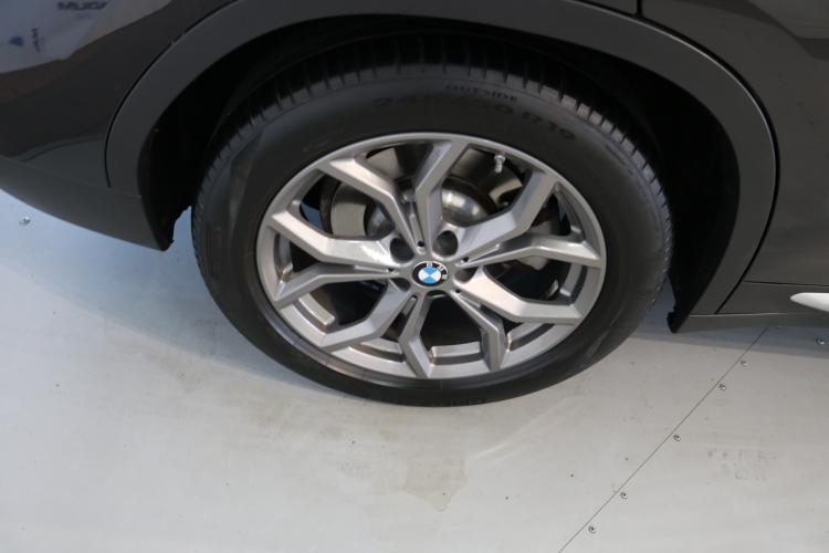 X3 xDrive 30i xLine Steptronic