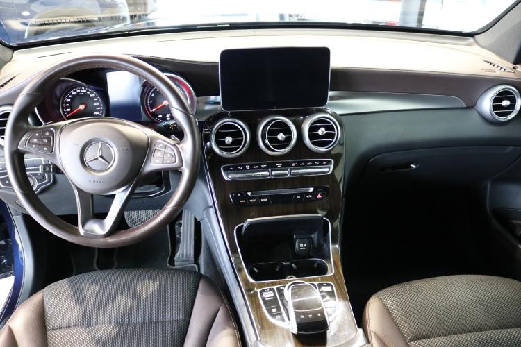 GLC 300 4Matic Exclusive 9G-Tronic