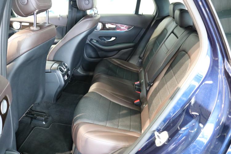 GLC 300 4Matic Exclusive 9G-Tronic