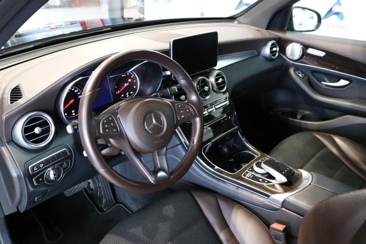 GLC 300 4Matic Exclusive 9G-Tronic