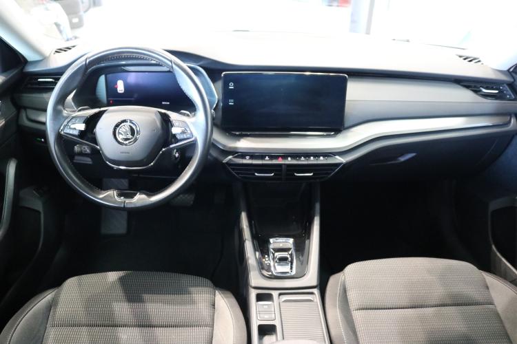 Octavia Combi 2.0 TDI DSG Ambition 4x4