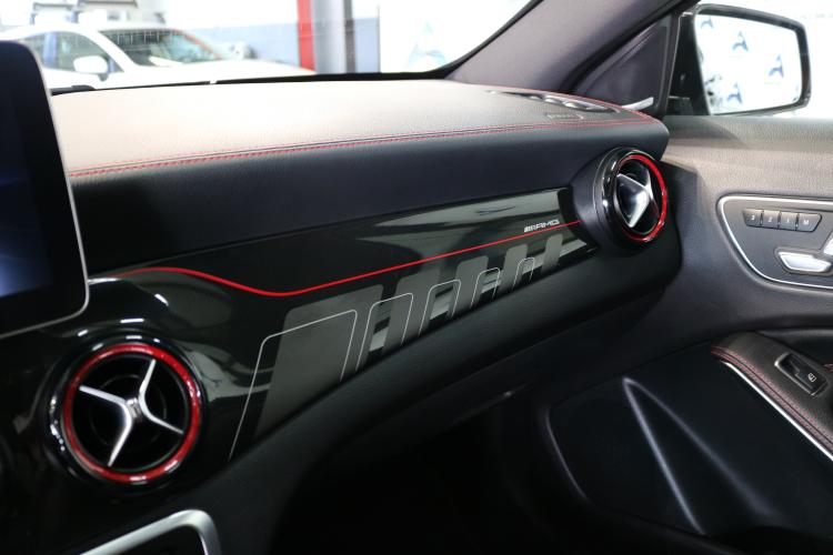 GLA 45 AMG Night Edition 4Matic 7G-DCT