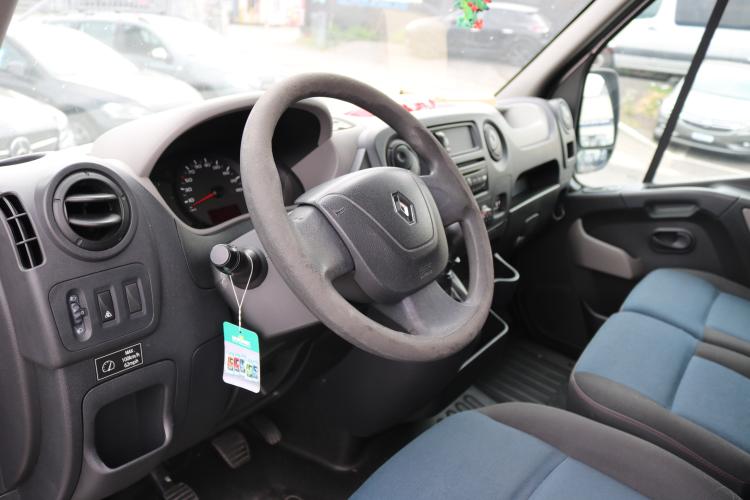 Master T39 2.3dCi Minibus 17 L3H2