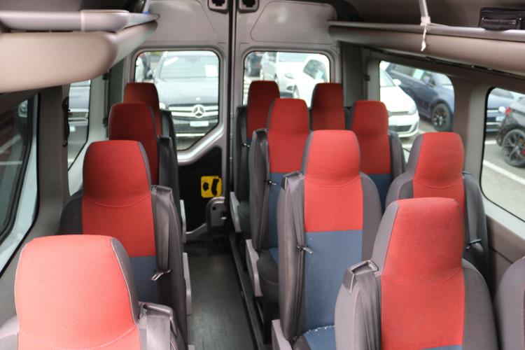 Master T39 2.3dCi Minibus 17 L3H2