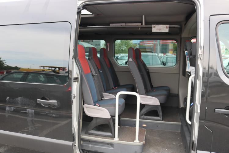 Master T39 2.3dCi Minibus 17 L3H2
