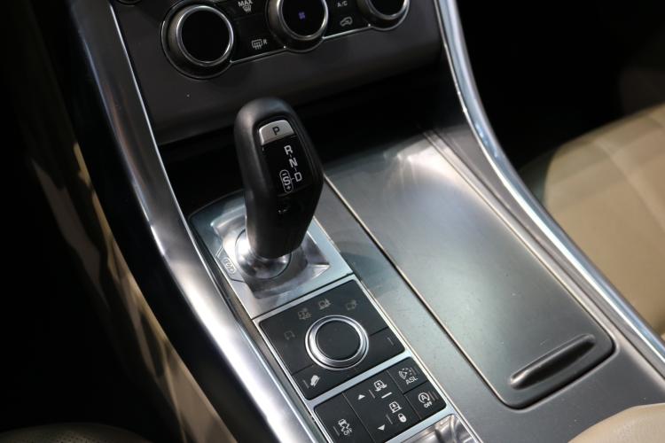 Range Rover Sport 3.0 TDV6 SE Automatic