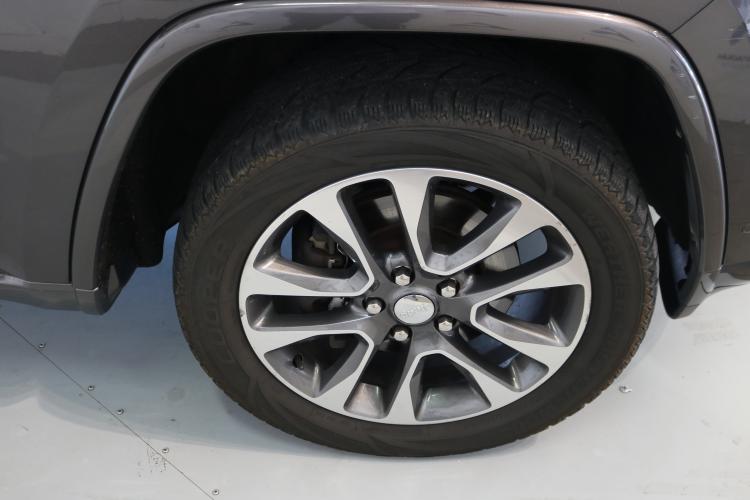Grand Cherokee 3.0 CRD Overland Automatic