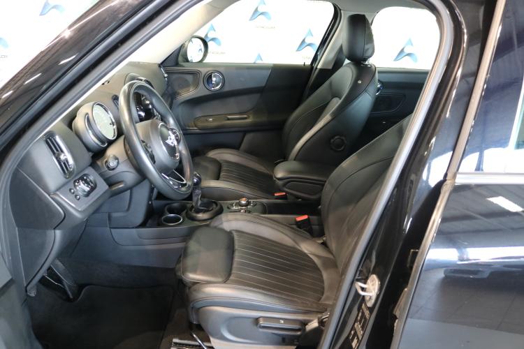 Countryman One FWD