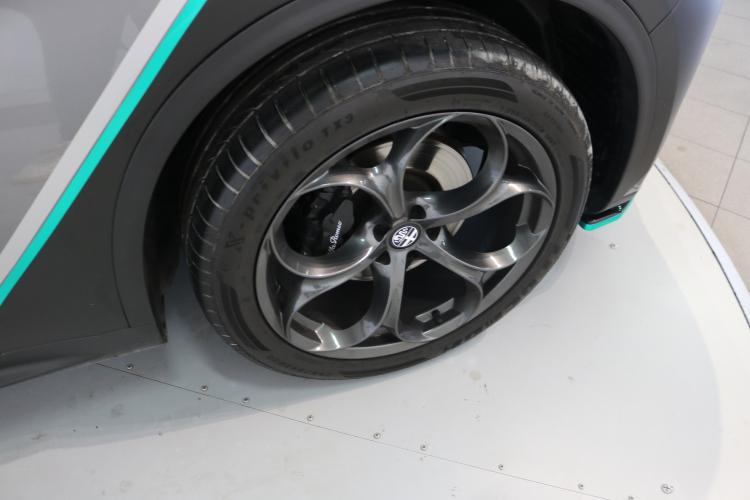 Stelvio 2.0 Executive Q4 Automatic