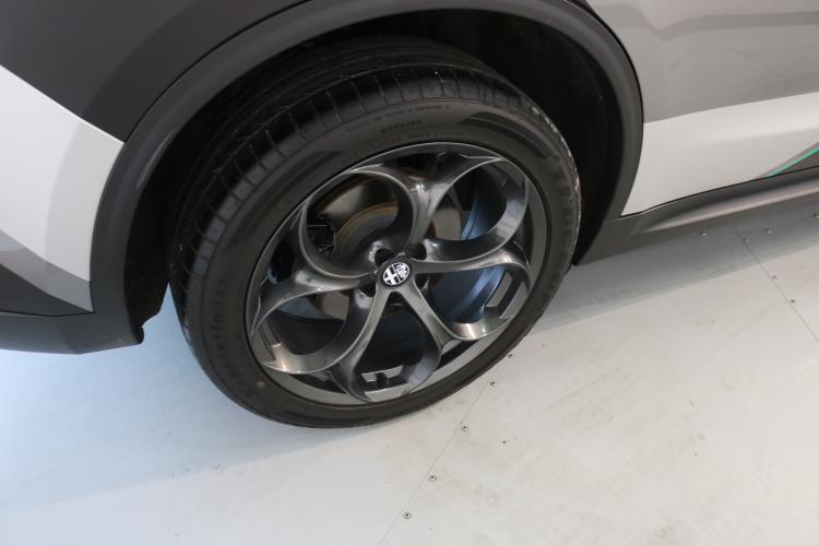 Stelvio 2.0 Executive Q4 Automatic