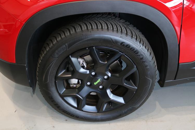 Avenger 1.2 Turbo MHEV Upland Plus 4xe