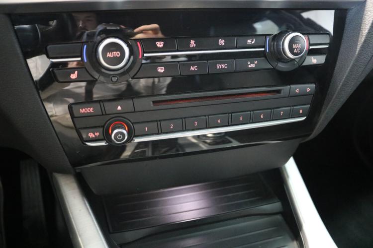 X3 xDrive 28i xLine Steptronic