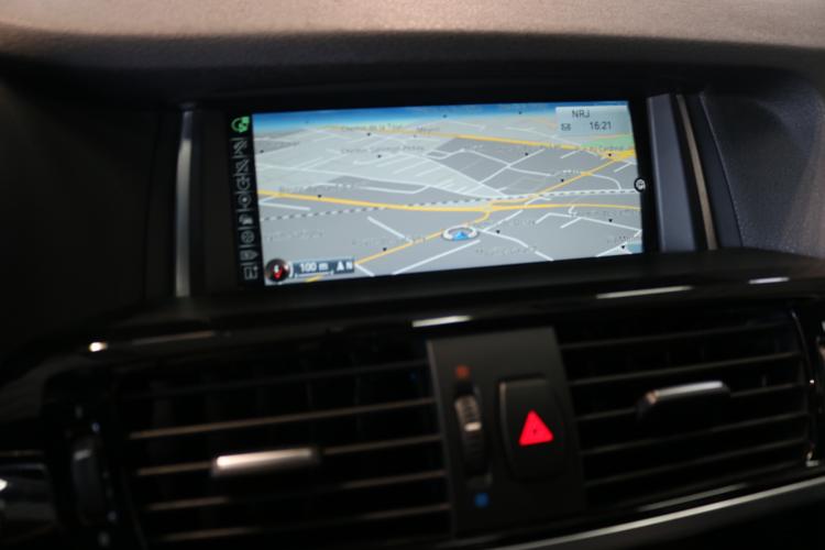 X3 xDrive 28i xLine Steptronic