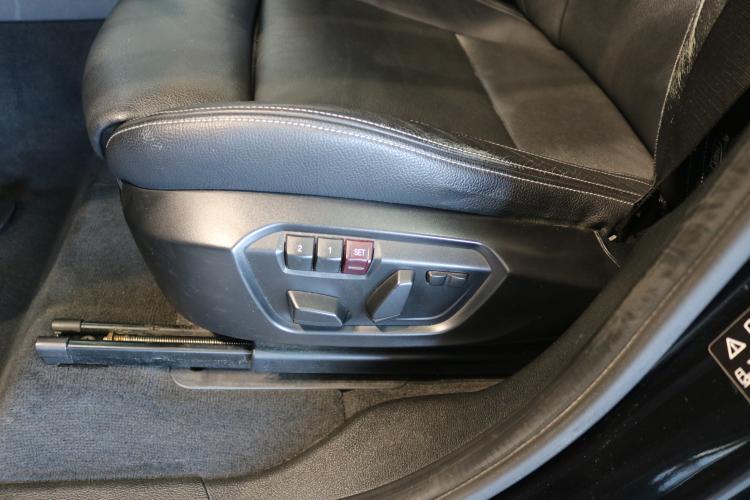 X3 xDrive 28i xLine Steptronic