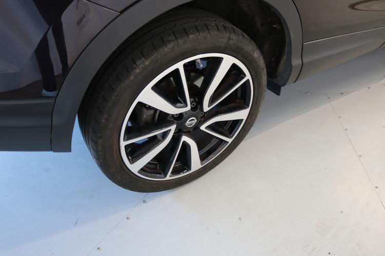 Qashqai 1.6 DIG-T tekna