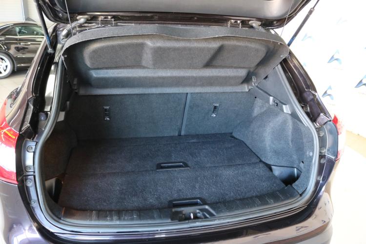 Qashqai 1.6 DIG-T tekna