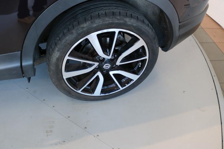 Qashqai 1.6 DIG-T tekna