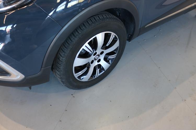 Captur 0.9 12V Zen