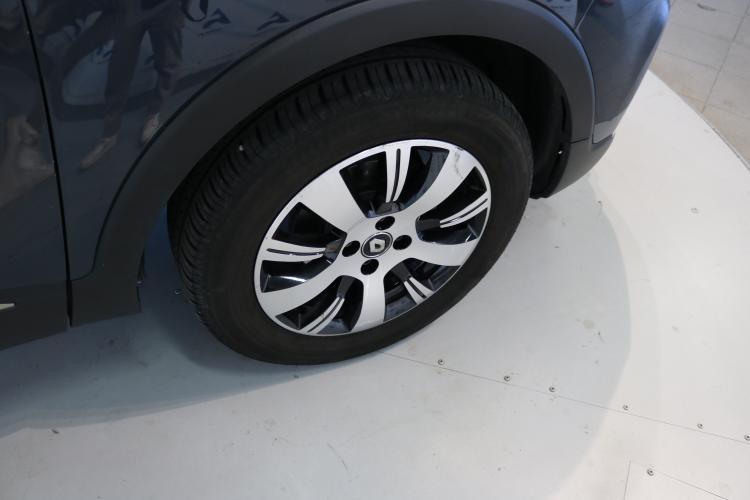 Captur 0.9 12V Zen