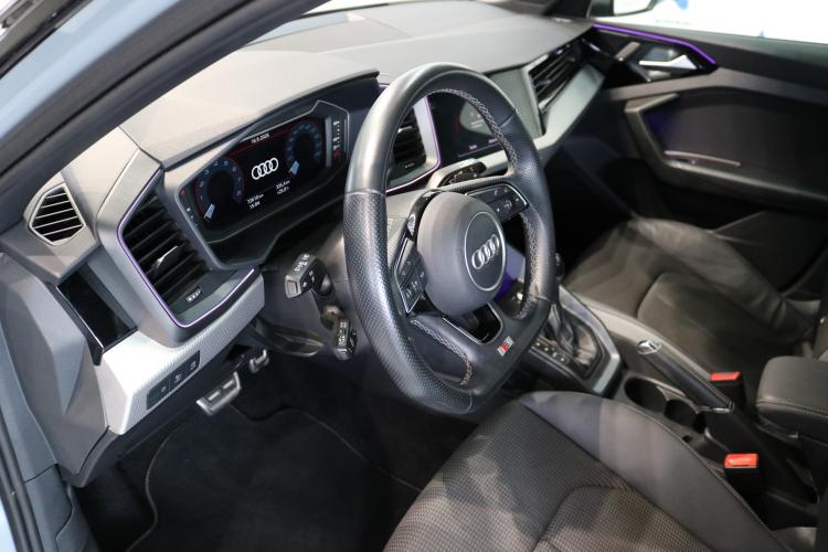 A1 Sportback 40 TFSI S Line S-tronic