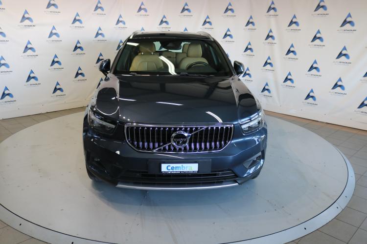 XC40 B4 Benzin Mild Hybrid AWD Momentum Geartronic