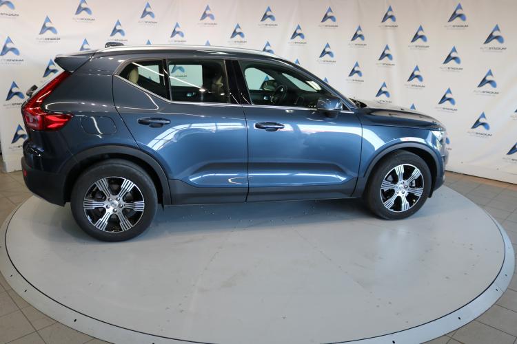 XC40 B4 Benzin Mild Hybrid AWD Momentum Geartronic