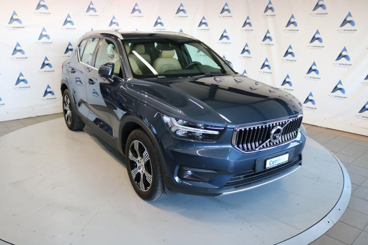 XC40 B4 Benzin Mild Hybrid AWD Momentum Geartronic