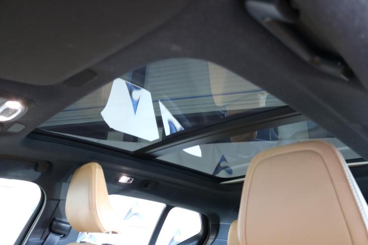 XC40 B4 Benzin Mild Hybrid AWD Momentum Geartronic