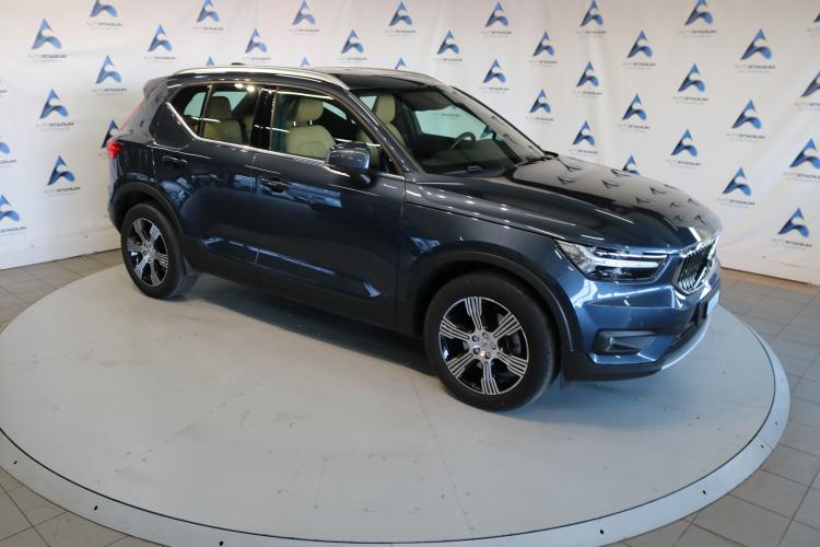 XC40 B4 Benzin Mild Hybrid AWD Momentum Geartronic