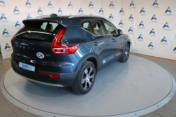 XC40 B4 Benzin Mild Hybrid AWD Momentum Geartronic