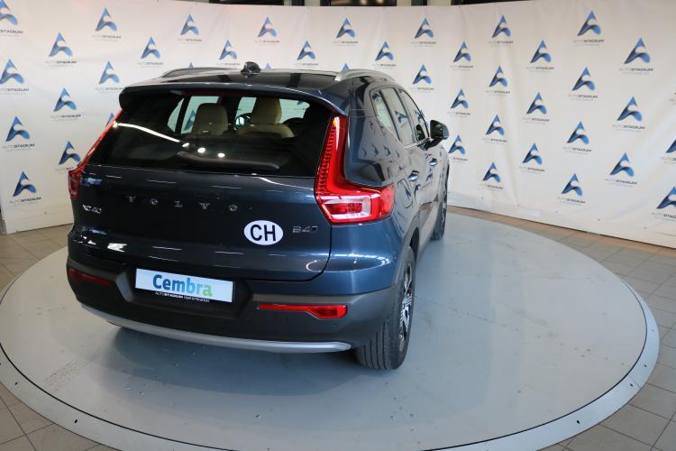 XC40 B4 Benzin Mild Hybrid AWD Momentum Geartronic