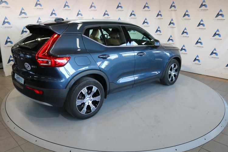 XC40 B4 Benzin Mild Hybrid AWD Momentum Geartronic