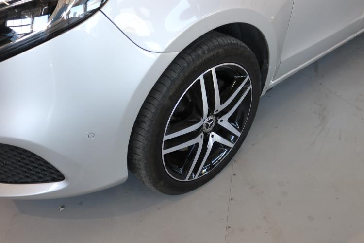 V 250 d lang Avantgarde 4Matic G-Tronic