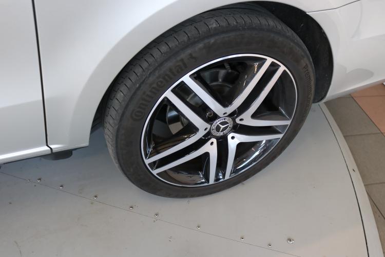 V 250 d lang Avantgarde 4Matic G-Tronic