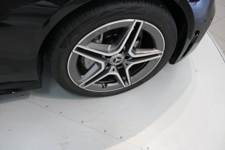 C 200 AMG Line Cabriolet 4Matic 9G-Tronic