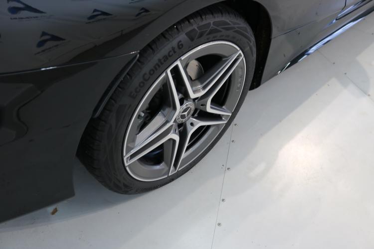 C 200 AMG Line Cabriolet 4Matic 9G-Tronic