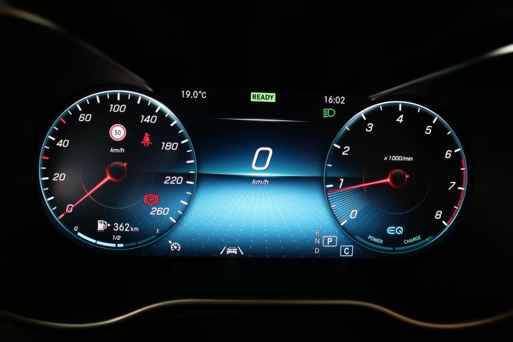 C 200 AMG Line Cabriolet 4Matic 9G-Tronic