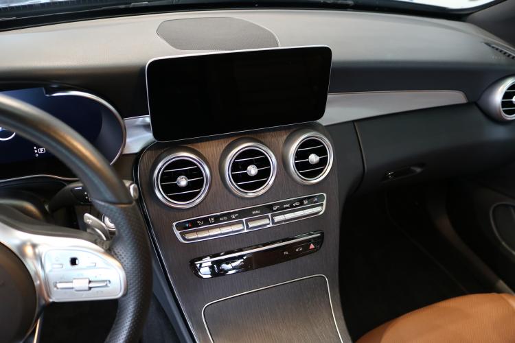 C 200 AMG Line Cabriolet 4Matic 9G-Tronic