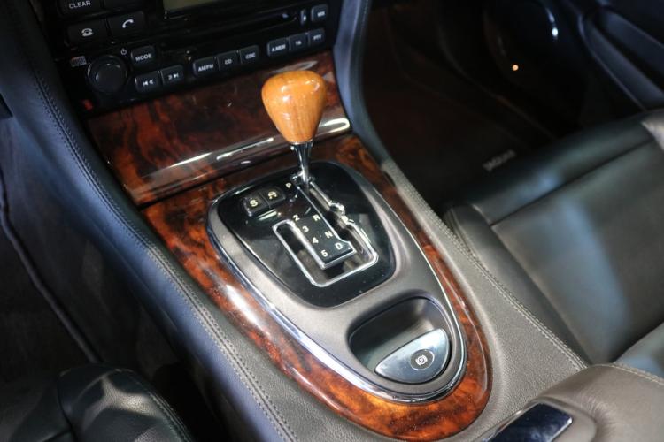 JAGUAR XJ8 3.5 V8 Executive