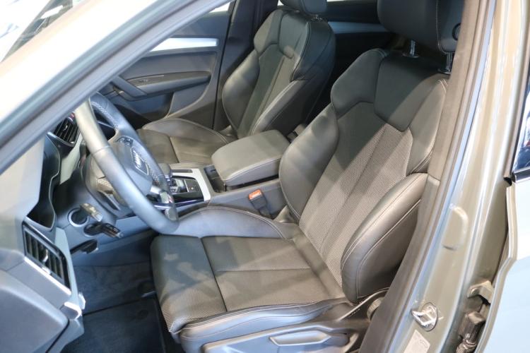 AUDI Q5 40 TDI S-line quattro S-tronic