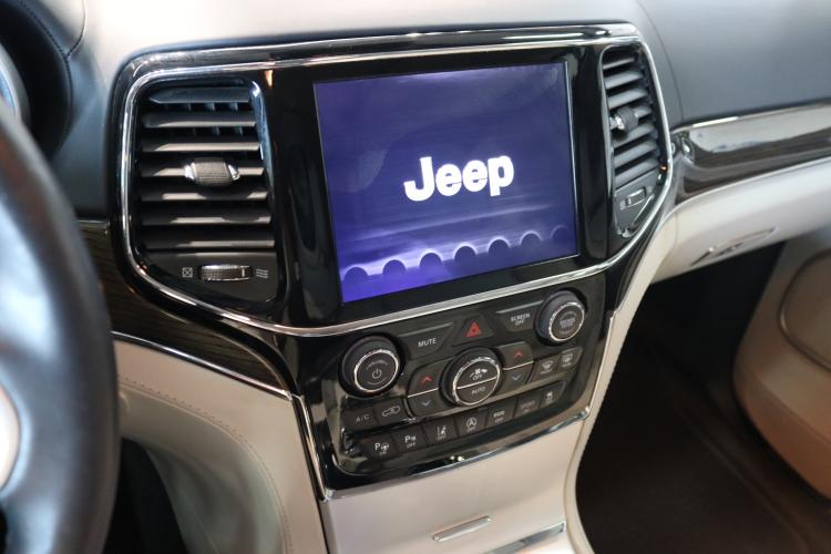 Grand Cherokee 3.0 CRD Summit Automatic