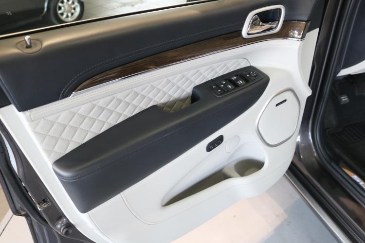 Grand Cherokee 3.0 CRD Summit Automatic