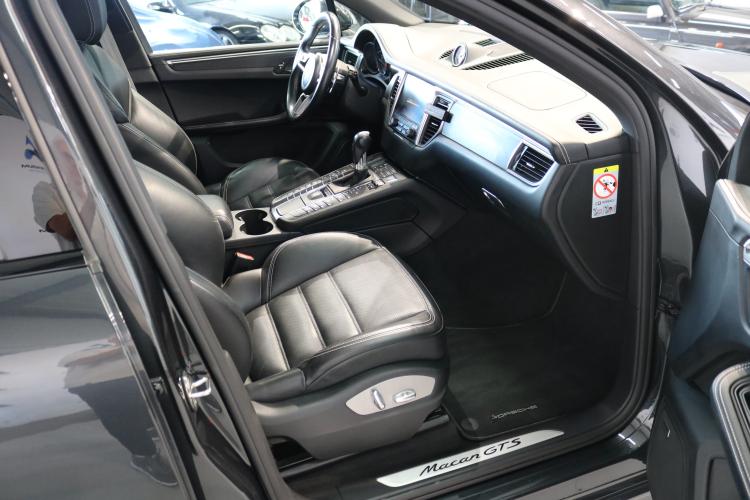 Macan GTS PDK