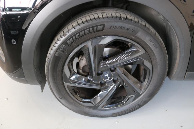 DS 3 Crossback 1.2 PureTech SO Chic EAT8