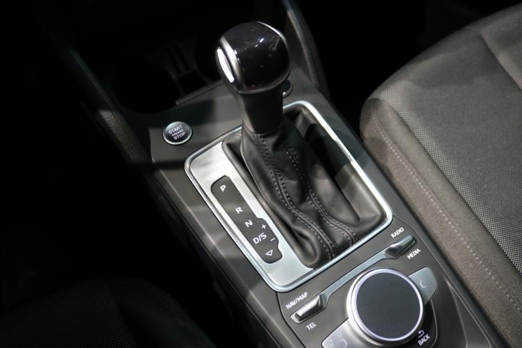 Q2 35 TFSI advanced S-tronic