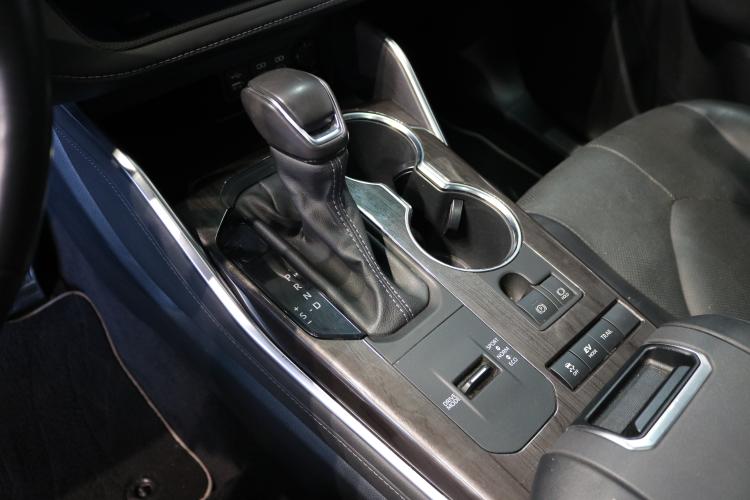 Highlander 2.5 HSD Premium e-CVT