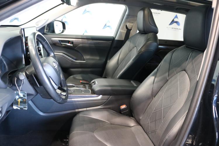 Highlander 2.5 HSD Premium e-CVT