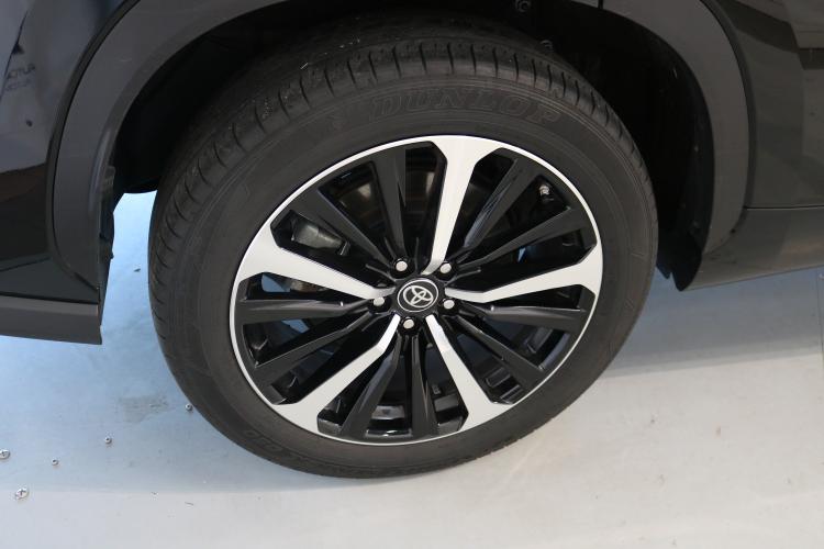 Highlander 2.5 HSD Premium e-CVT